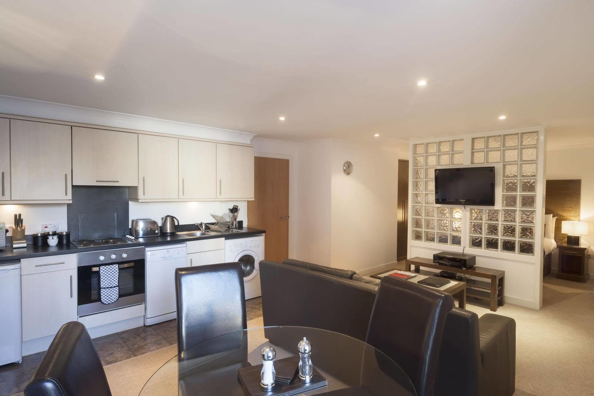 Fountain Court Apartments - Grove Executive Единбург Екстер'єр фото